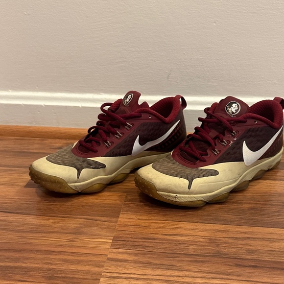 Florida State Maroon and Beige Athletic Nike Shoes M 9 - Picture 2 of 6